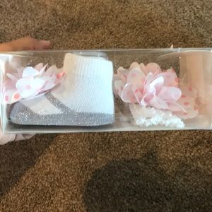 Booties and Bow Set